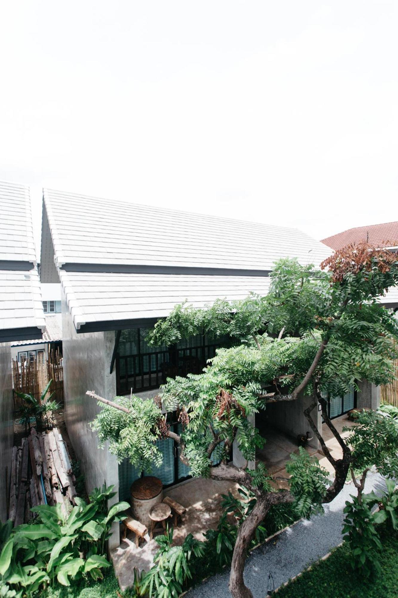 Arun Rawee อรุณ รวี Hotel Chiang Mai Buitenkant foto