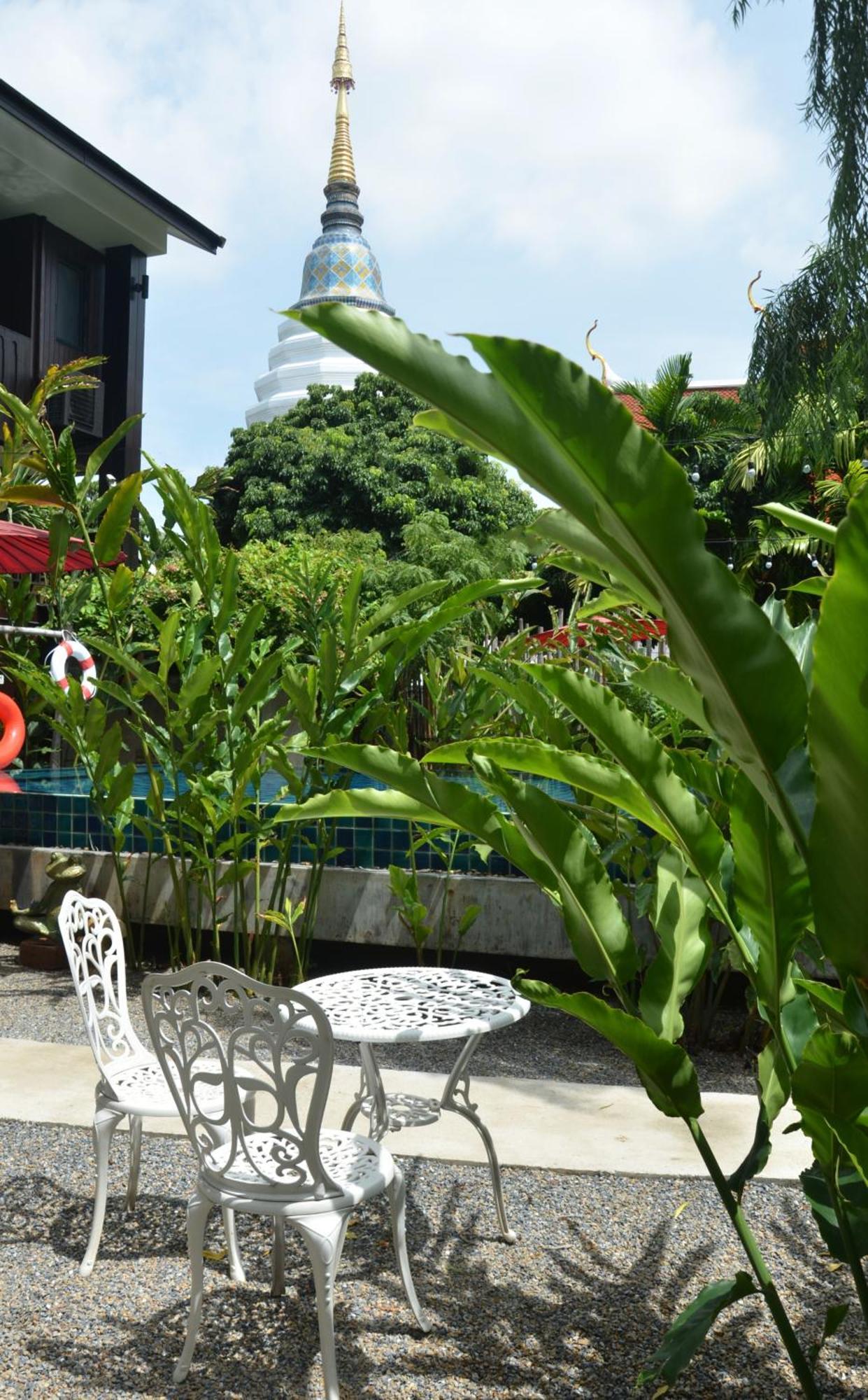 Arun Rawee อรุณ รวี Hotel Chiang Mai Buitenkant foto